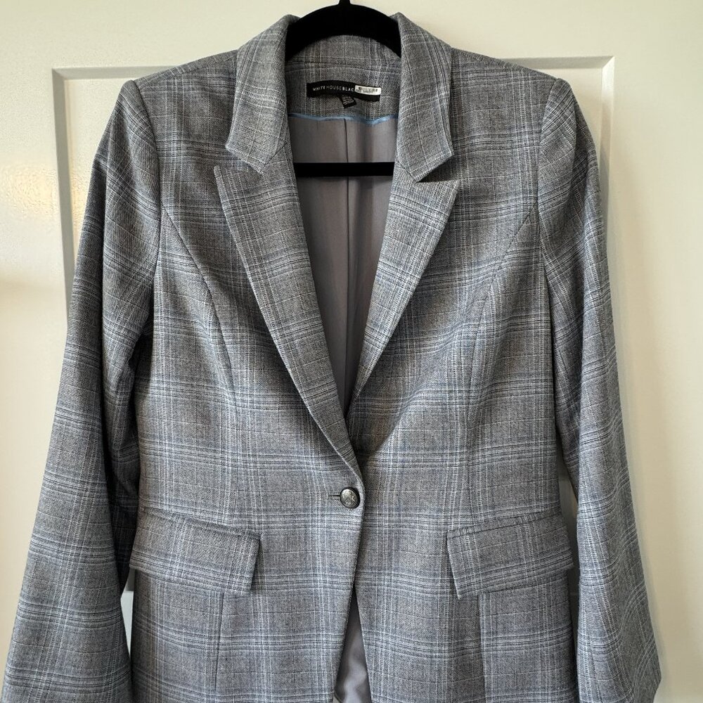 White House Black Market women's blazer, size 6P, checkered